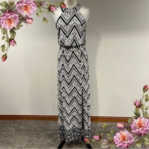 Black and White Chevron sleeveless halter floral stretchy Maxi Dress size small